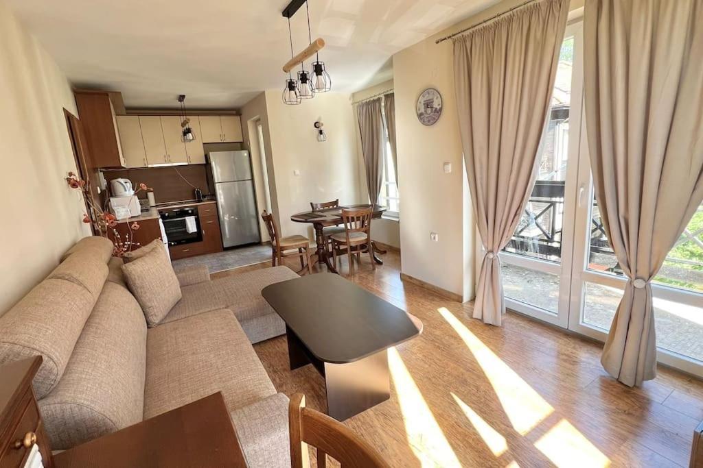 Bojurland Apartment, Appartamento *